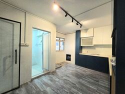 Blk 542 Serangoon North Avenue 4 (Serangoon), HDB Executive #570450001